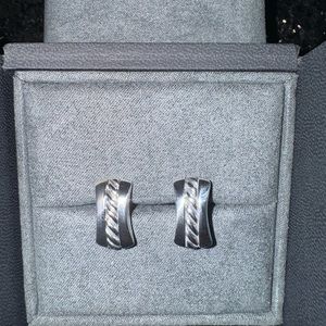 Men’s silver David Yurman Cufflinks